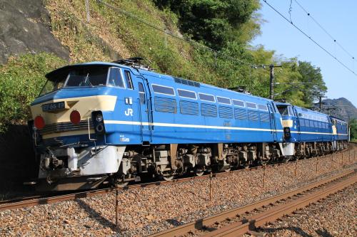 45号機＋49号機の回送シーン。